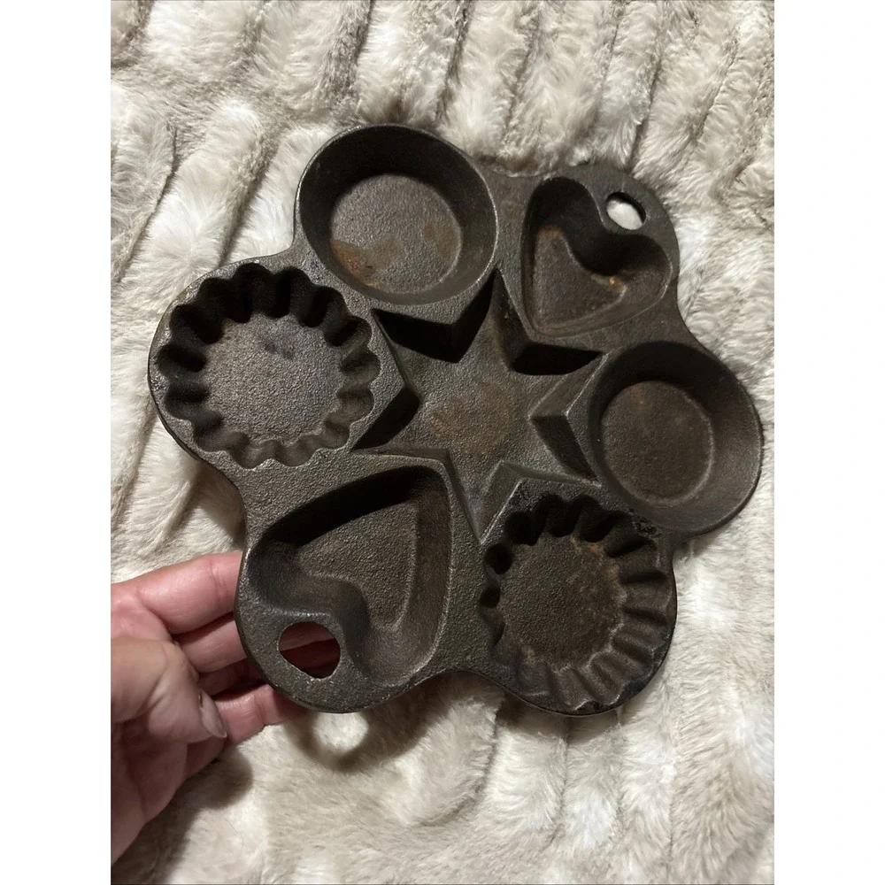 Vnt Cast Iron Muffin Tart Baking Pan Heart Star Fluted Hanging Decorative Round